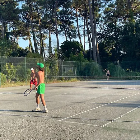T2 Antigua Avec Piscine Et Tennis *