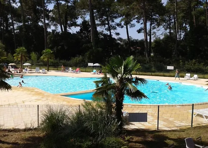 T2 Antigua Avec Piscine Et Tennis 아파트 온드라스
