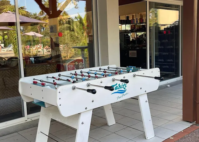 T2 Antigua Avec Piscine Et Tennis * 온드라스